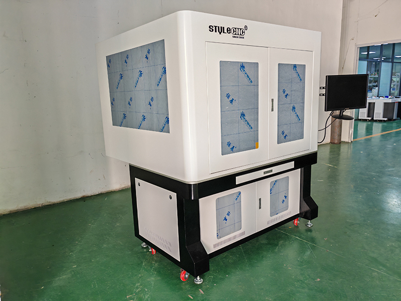 大型三軸龍門(mén)光纖激光打標(biāo)機(jī)出售