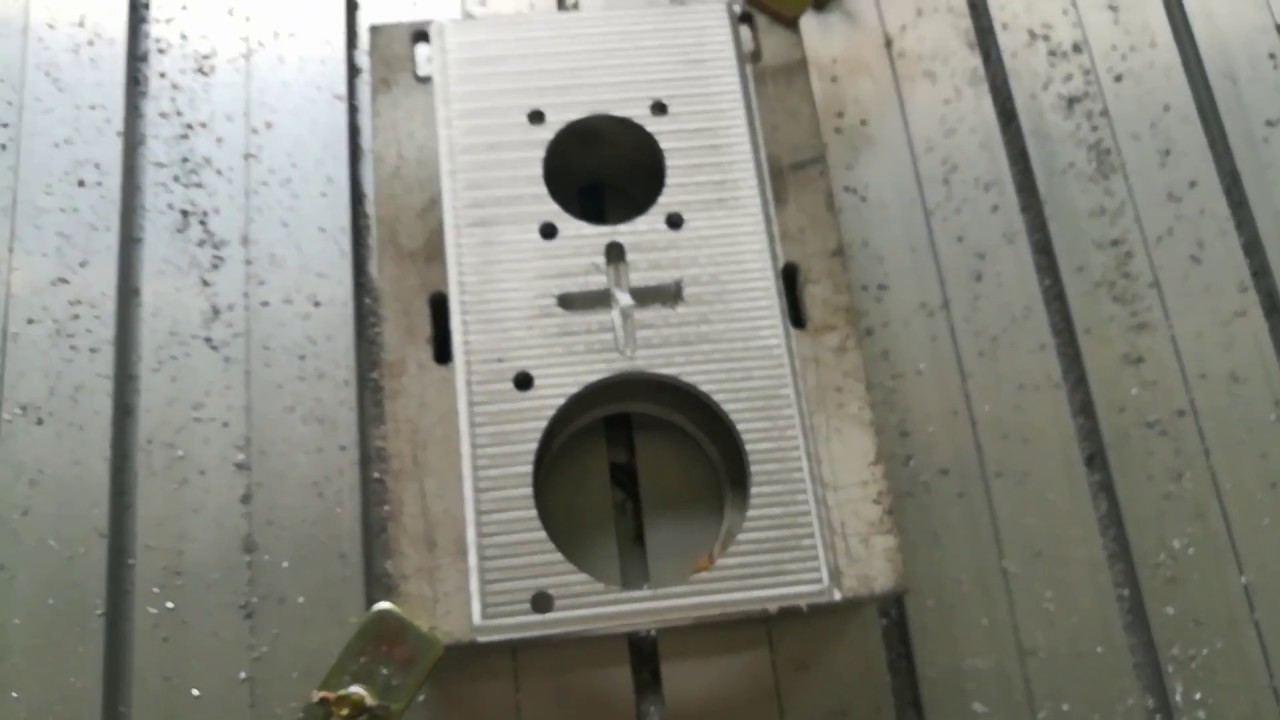 用于定制鋁加工部件的數控雕刻機 用于定制鋁加工部件的數控雕刻機