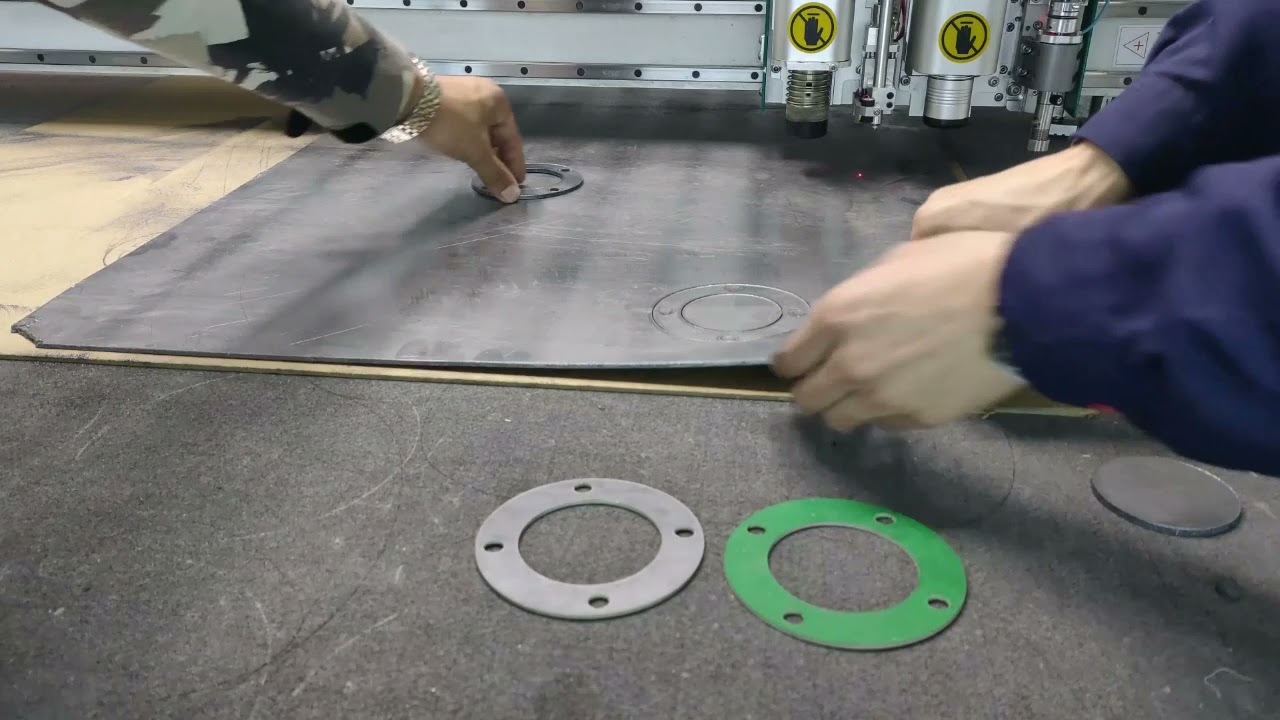 帶氣動(dòng)刀的自動(dòng)數(shù)控墊片切割機(jī)