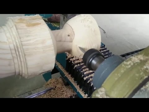 用于木碗車削和雕刻的數(shù)控車床